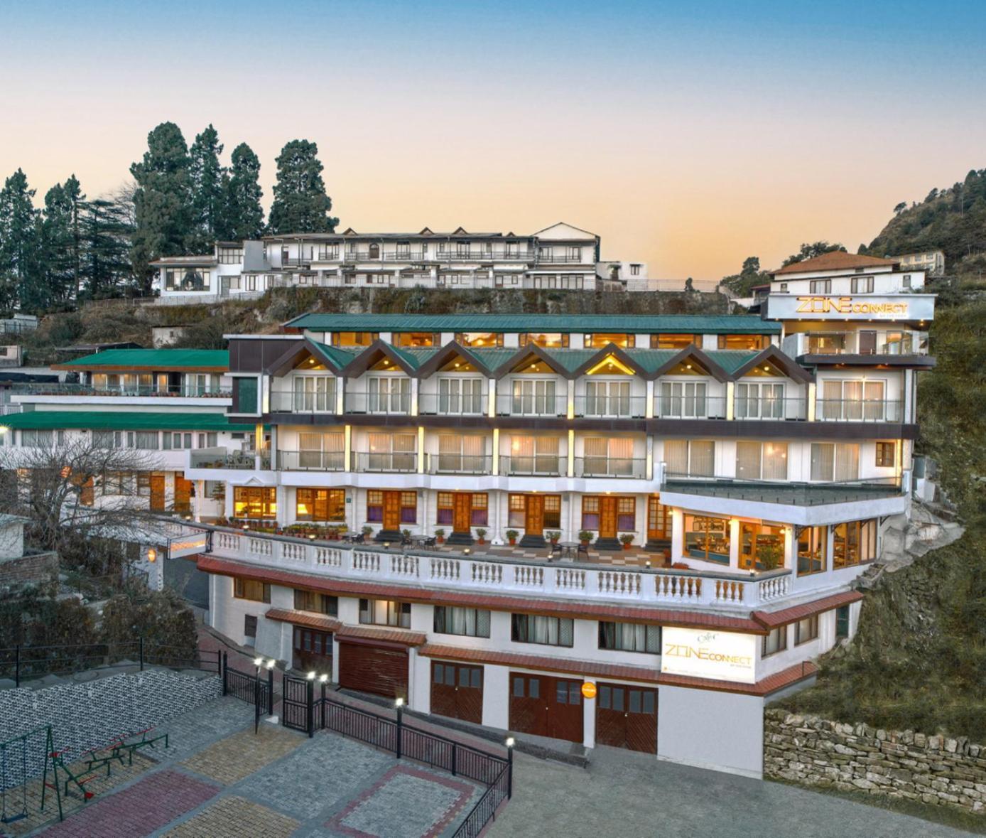 Zone Connect By The Park Mussoorie Hotel Buitenkant foto